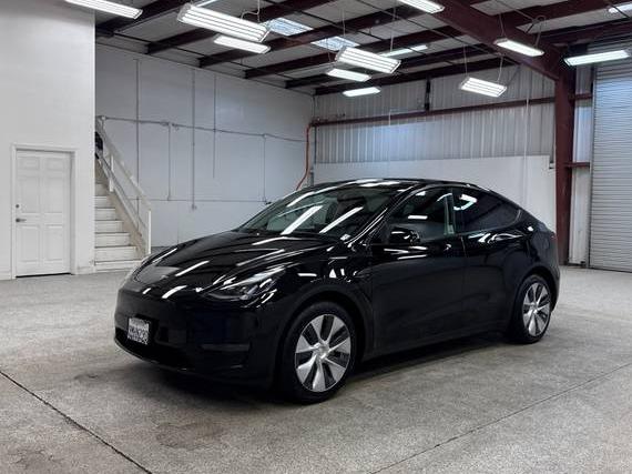 TESLA MODEL Y 2024 7SAYGDEDXRF027838 image